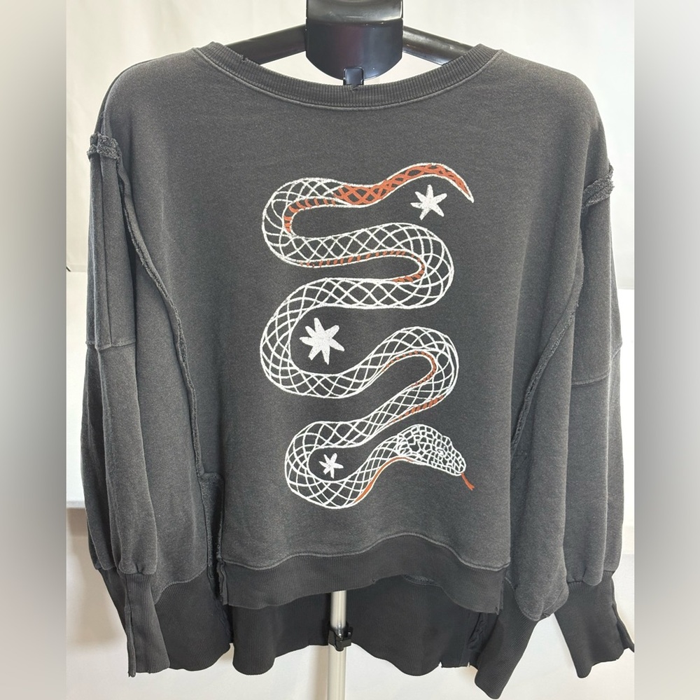 We The Free Graphic Camden Pullover- Snake Print// XS - Picture 4 of 7